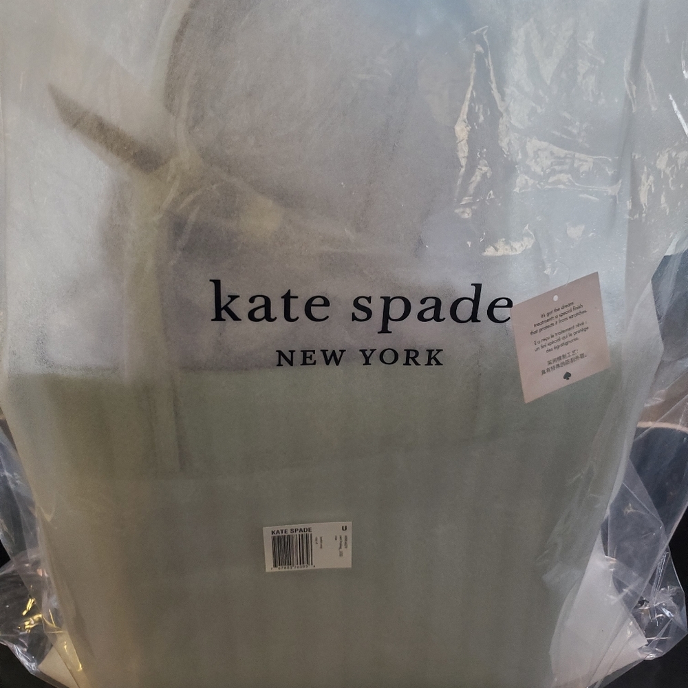 Kate Spade - Picture 5 of 6